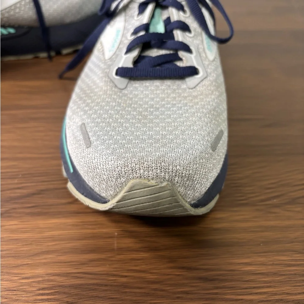 Men’s Brooks Adrenaline GTS in Gray‎ and Teal Size 11